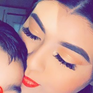 Meet your Posher, Mayra